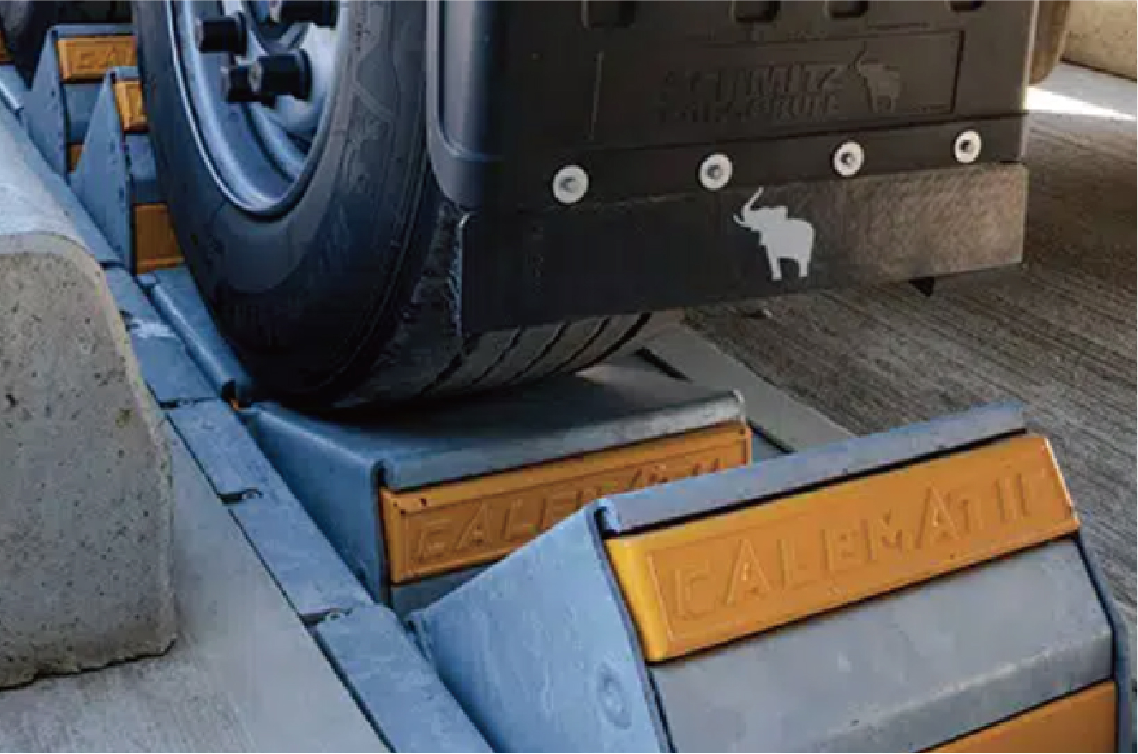 BT-100系列自動車輪阻擋器