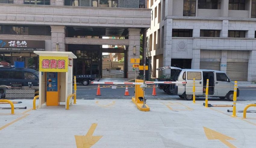 林口永豐民權(quán)場(chǎng)_車(chē)位檔+車(chē)牌辨識(shí)結(jié)合系列