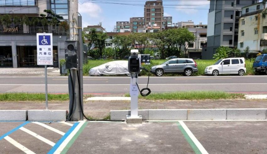 寶盛大順自由場(chǎng) ｜車(chē)牌辨識(shí)充電樁｜